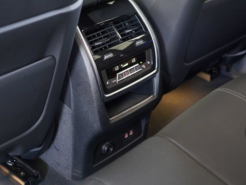 New 2026 BMW X5 M Competition w/ Executive Package AWD/4WD image 30