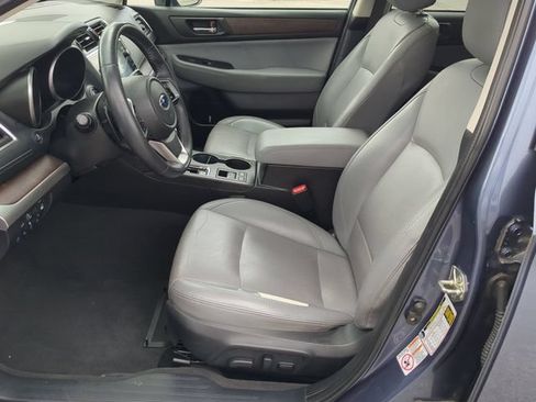 Used 2018 Subaru Outback 2.5i Limited AWD/4WD image 16