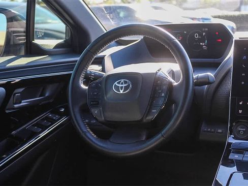 Used 2023 Toyota bZ4X Limited image 22