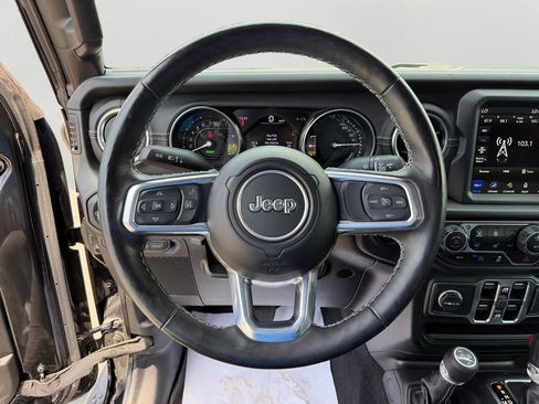 Used 2023 Jeep Wrangler Unlimited Sahara w/ Cold Weather Group AWD/4WD image 19