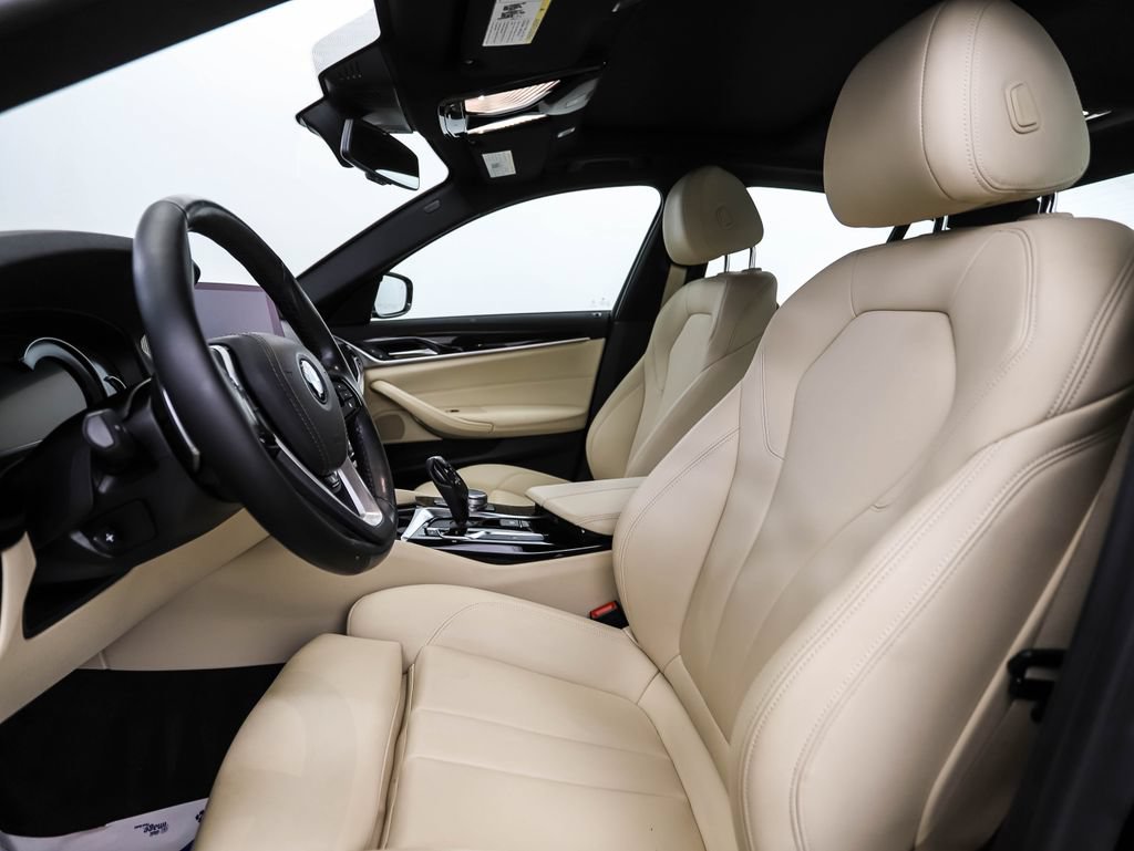 Used 2019 BMW 530i xDrive w/ Convenience Package AWD/4WD image 11