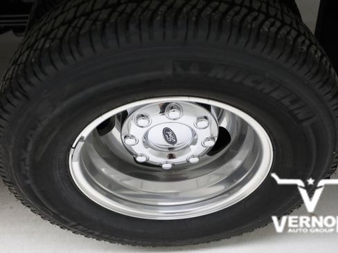 New 2026 Ford F350 Platinum image 38