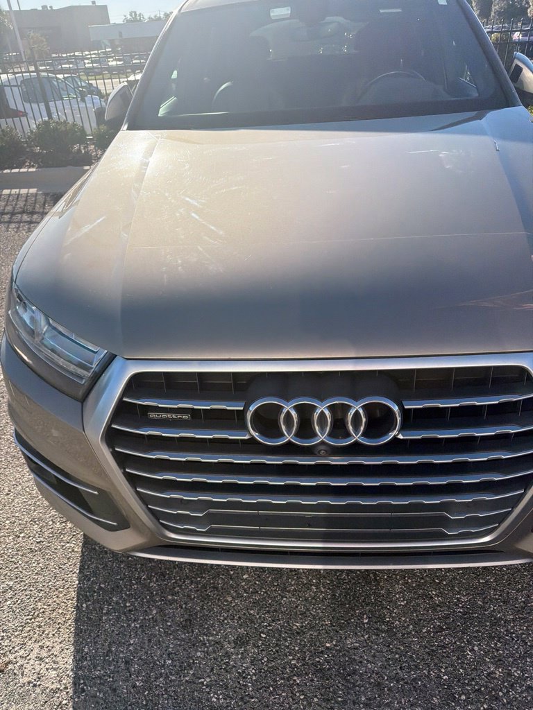 Used 2017 Audi Q7 3.0T Prestige AWD/4WD image 2