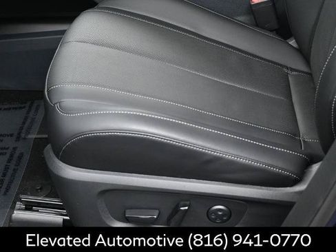 Certified 2026 INFINITI QX60 Luxe w/ Family Package AWD/4WD image 16