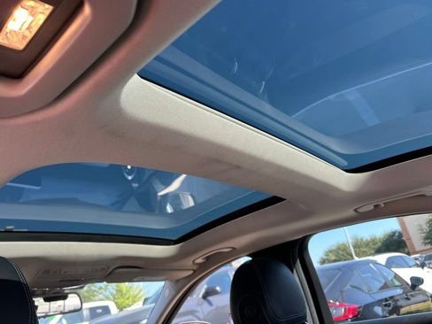 Used 2016 Mercedes-Benz C 300 4MATIC Sedan image 10