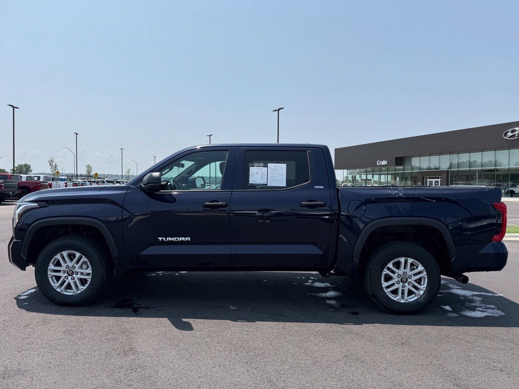 Used 2025 Toyota Tundra SR5 AWD/4WD image 9
