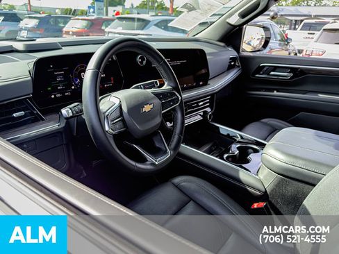 Used 2025 Chevrolet Tahoe LT AWD/4WD image 8
