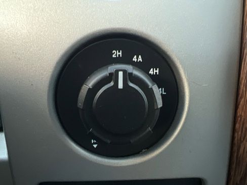 Used 2014 Ford F150 Lariat w/ Equipment Group 502A Luxury image 24