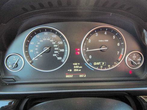 Used 2014 BMW 528i xDrive Sedan image 33