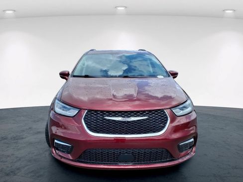 Used 2022 Chrysler Pacifica Touring-L AWD/4WD image 4