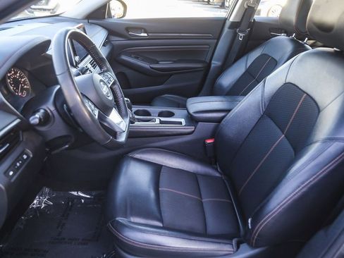 Used 2022 Nissan Altima 2.5 SR image 16