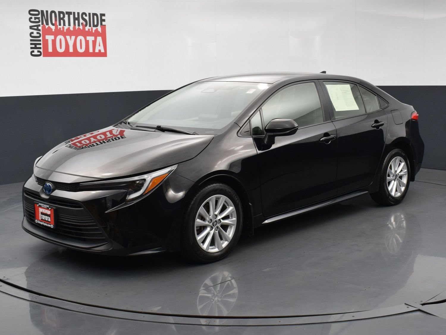 Used 2023 Toyota Corolla LE w/ LE Convenience Package FWD image 8