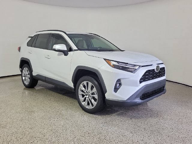 Used 2024 Toyota RAV4 XLE Premium FWD image 4