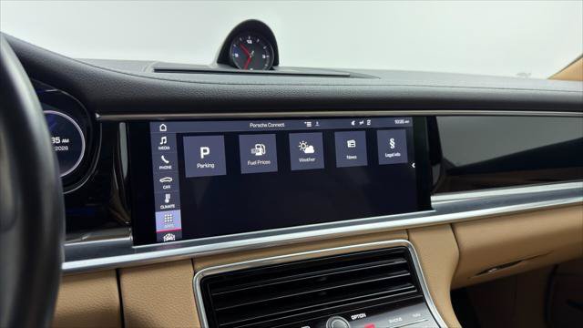 Used 2019 Porsche Panamera 4 AWD/4WD image 34
