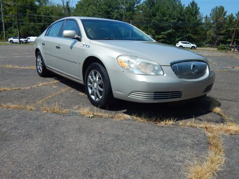 Used 2007 Buick Lucerne CXL image 7