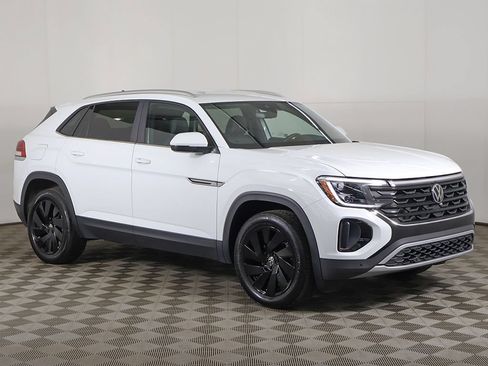 Used 2024 Volkswagen Atlas Cross Sport SE w/ Black Wheel Package AWD/4WD image 53