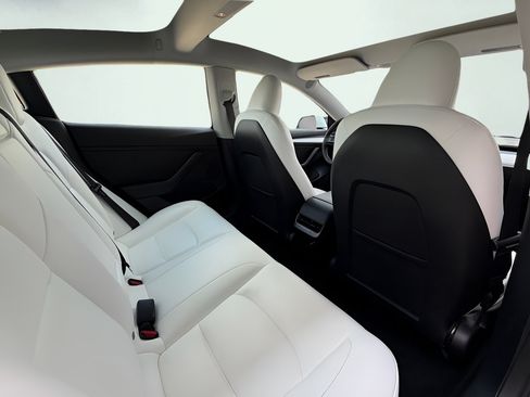 Used 2023 Tesla Model 3 Standard Range RWD image 35