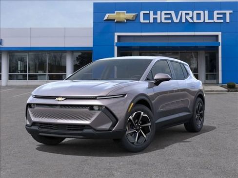 New 2026 Chevrolet Equinox EV LT image 6