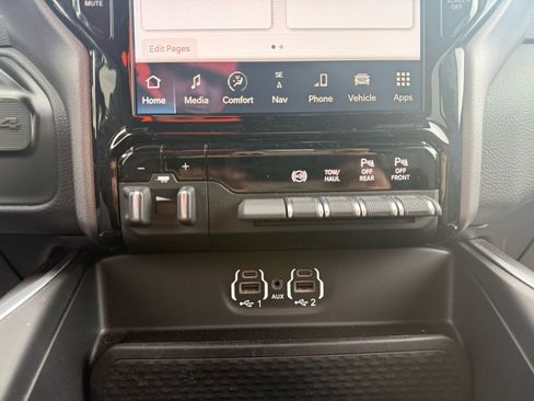 Used 2022 RAM 3500 Big Horn w/ Night Edition image 23