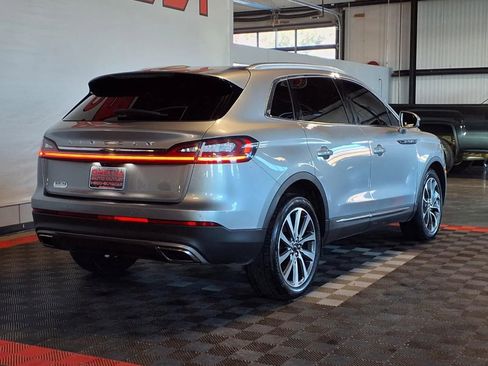 Used 2022 Lincoln Nautilus Reserve AWD/4WD image 8