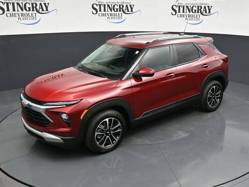 Used 2025 Chevrolet TrailBlazer LT w/ Convenience Package image 11