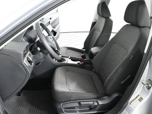 Certified 2021 Volkswagen Passat 2.0T S image 18