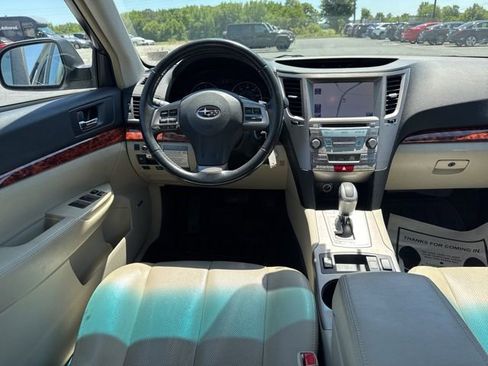 Used 2012 Subaru Outback 2.5i Limited AWD/4WD image 23