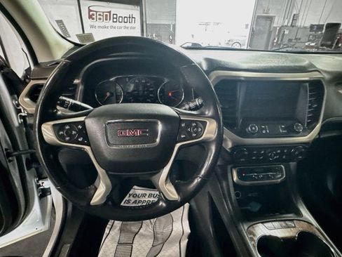 Used 2021 GMC Acadia Denali w/ Denali Ultimate Package AWD/4WD image 10