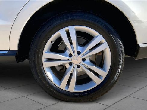 Used 2013 Mercedes-Benz ML 350 BlueTEC 4MATIC image 10