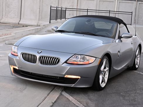 Used 2006 BMW Z4 3.0si RWD image 3