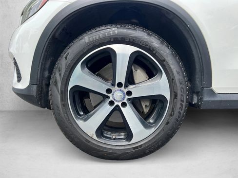 Used 2016 Mercedes-Benz GLC 300 4MATIC image 9