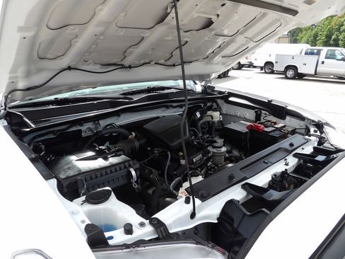 Used 2020 Toyota Tacoma SR image 41