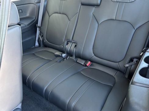 Certified 2025 Honda Pilot Elite image 19