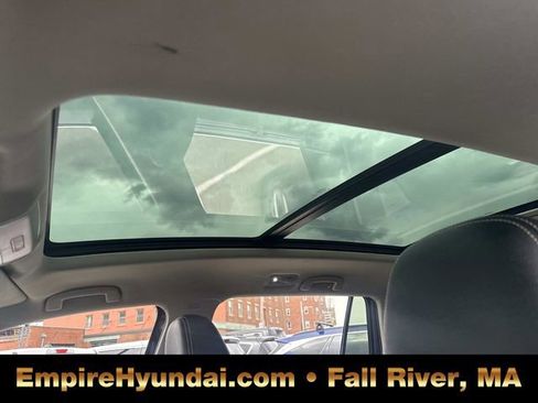 Used 2021 Volkswagen Atlas SEL R-Line image 25