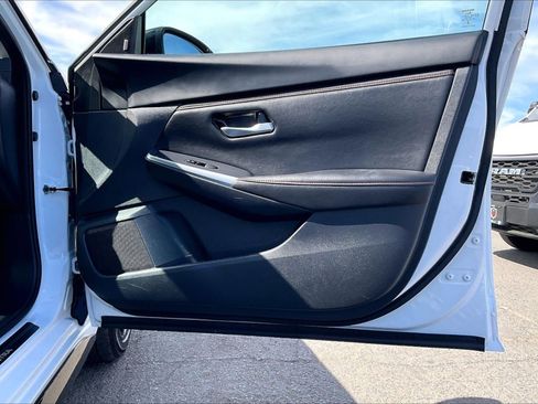 Used 2025 Nissan Sentra SR w/ Midnight Edition FWD image 22
