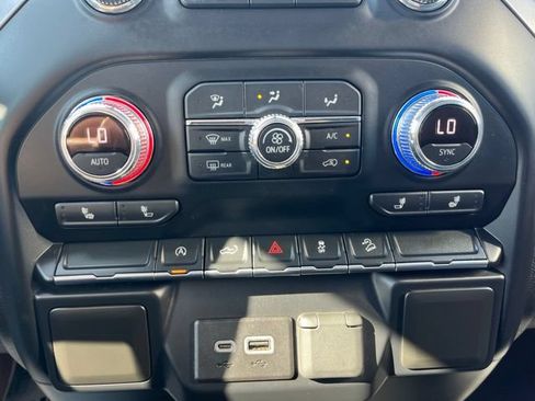 Used 2021 GMC Sierra 1500 Elevation w/ X31 Off-Road Package AWD/4WD image 18