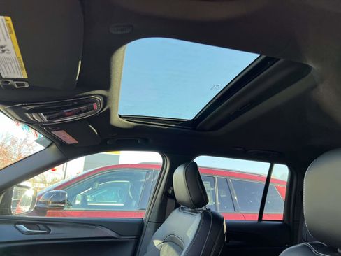 New 2025 Jeep Grand Cherokee Altitude image 21