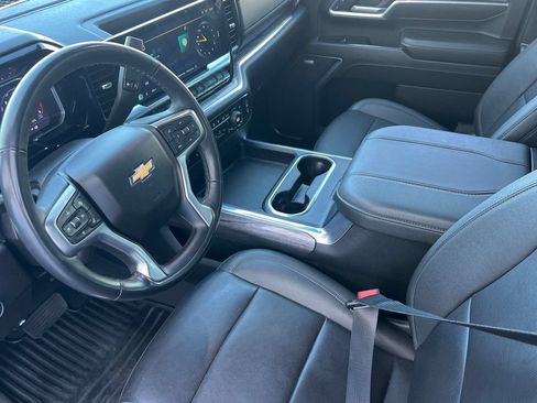 Used 2025 Chevrolet Silverado 2500 LTZ w/ LTZ Convenience Package AWD/4WD image 7