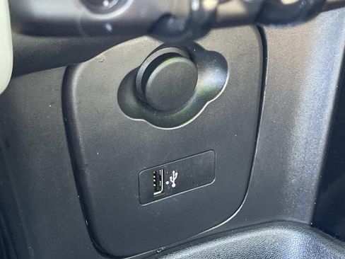 Used 2020 MINI Cooper SE w/ 6.5" Touchscreen Package FWD image 21
