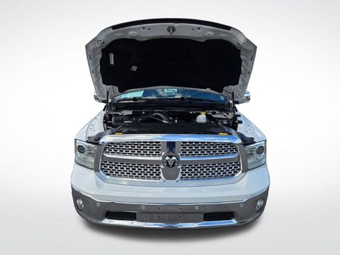 Used 2018 RAM 1500 Laramie RWD image 16