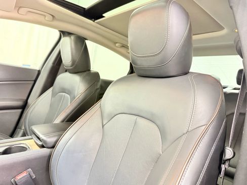 Used 2015 Chrysler 200 C w/ Navigation & Sound Group I image 13