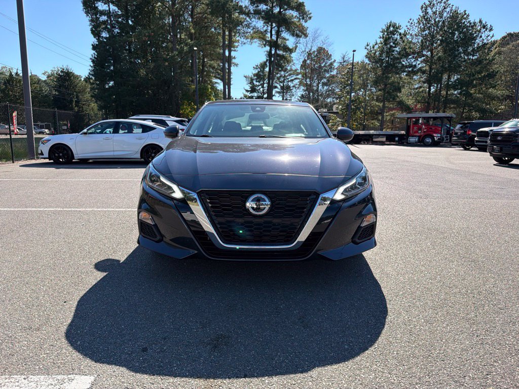 Certified 2022 Nissan Altima 2.5 SV FWD image 3