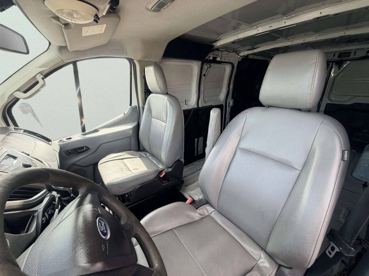Used 2016 Ford Transit 250 130 Low Roof RWD image 21