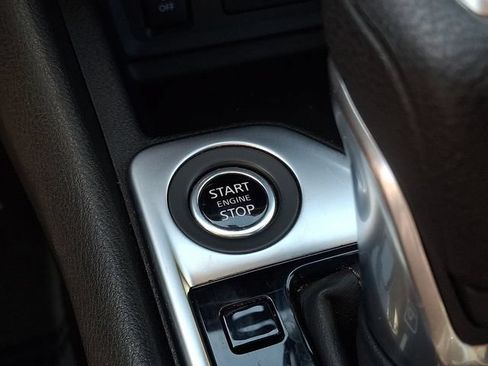 Used 2024 Nissan Sentra SV FWD image 18