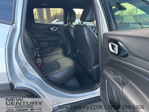 New 2026 Jeep Compass Latitude image 12