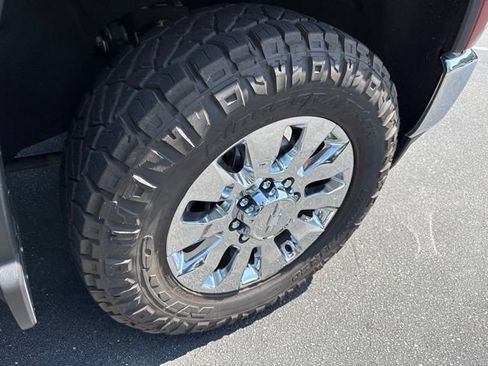 Used 2022 Chevrolet Silverado 2500 LT w/ All Star Edition AWD/4WD image 9