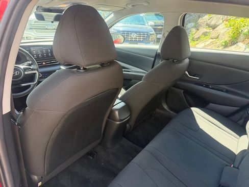 Certified 2023 Hyundai Elantra SEL w/ Preferred Accessory Package FWD image 20