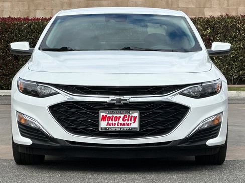 Used 2025 Chevrolet Malibu RS FWD image 9