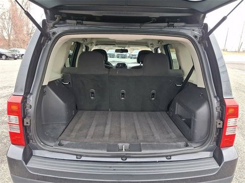 Used 2016 Jeep Patriot Sport w/ Power Value Group image 26