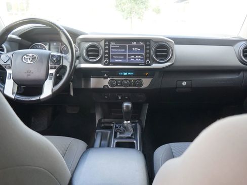 Used 2021 Toyota Tacoma SR5 image 33